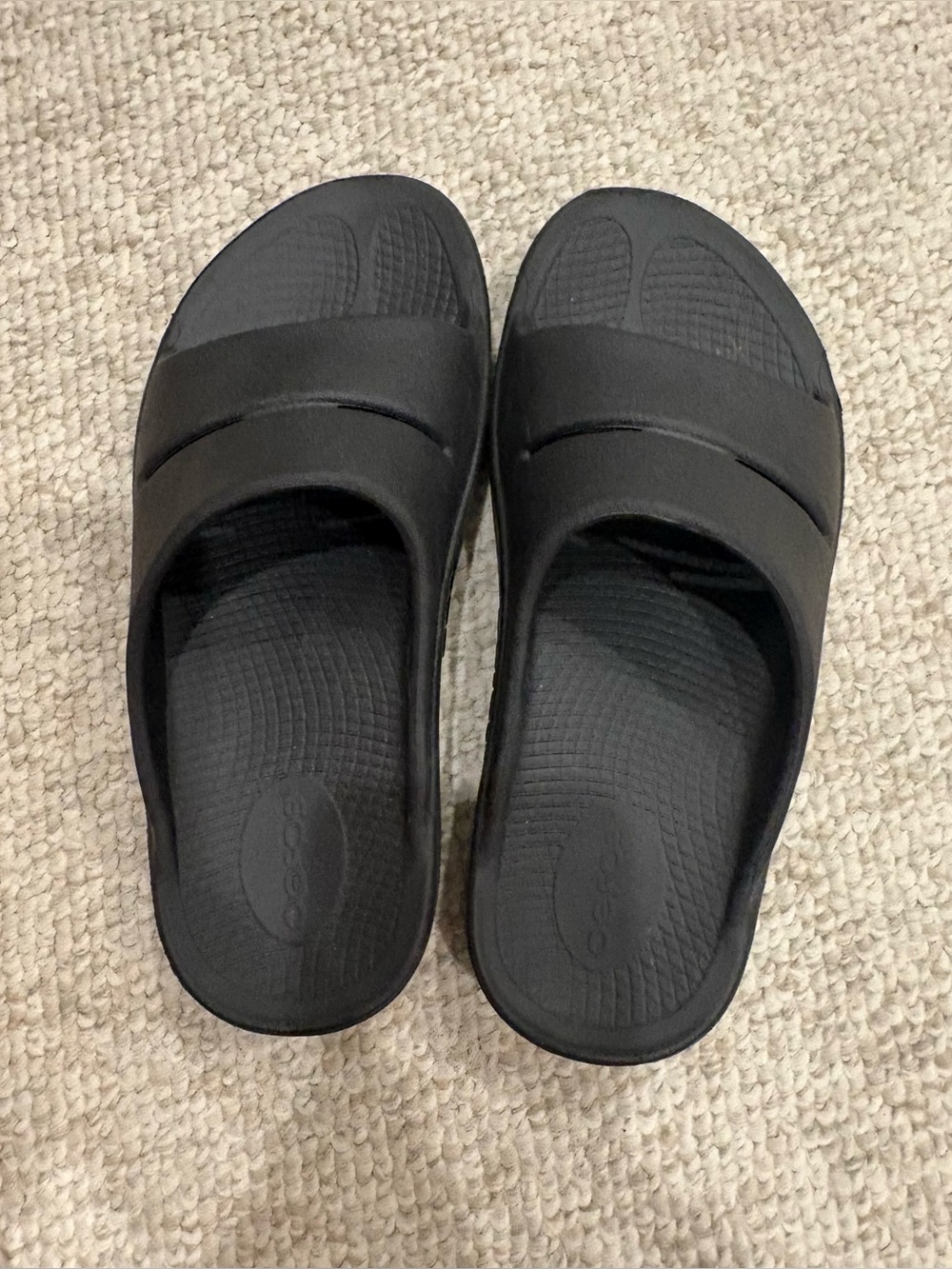 Unisex Black Slide Sandals - Brand: Oofos